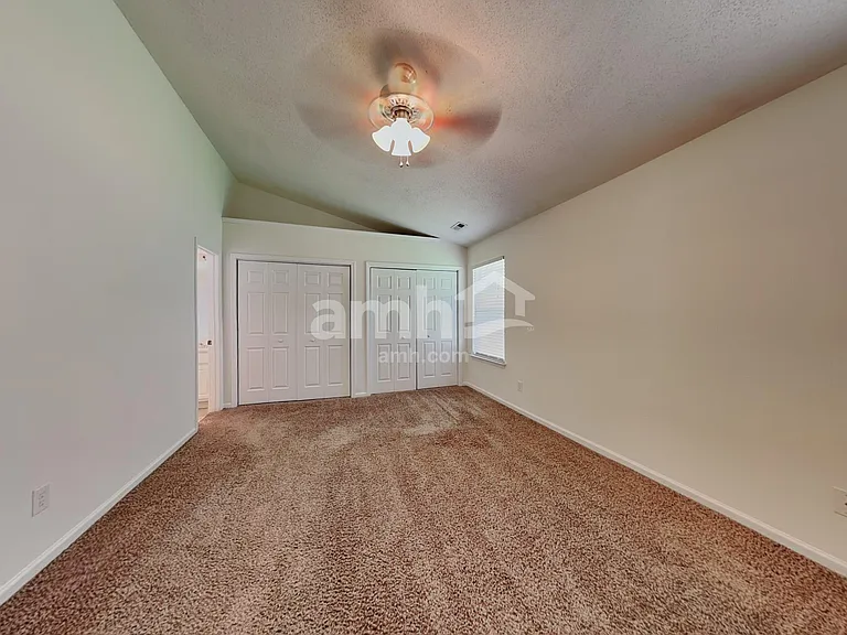120 Birch Hill Ct — Photo 8