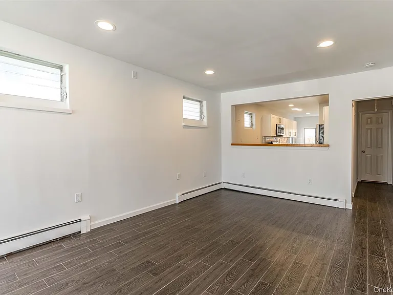 35 Tennesse Ave — Photo 7