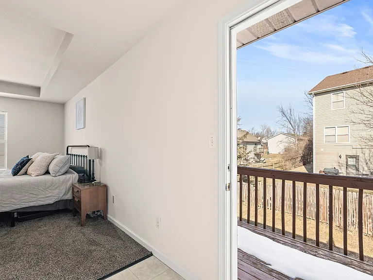 2109-2111 Primrose Dr — Photo 32