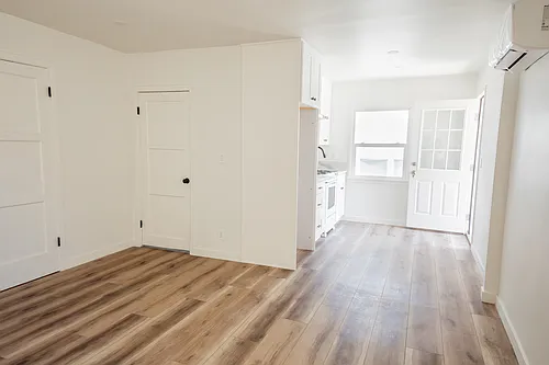 443 1/2 S Evergreen Ave #443 Photo 1