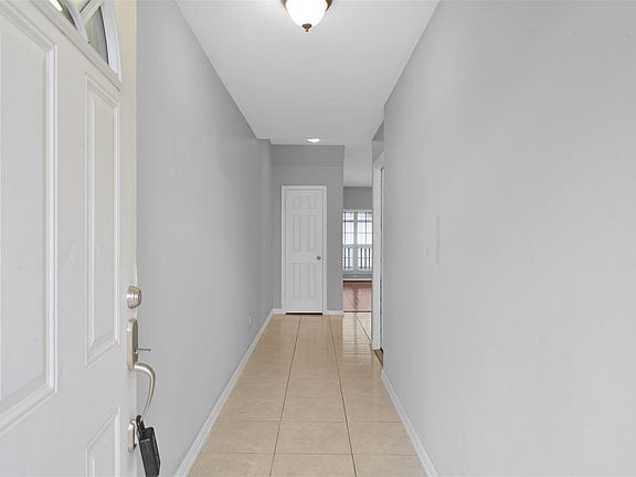 3rd image of 164 Binnacle Ct #B