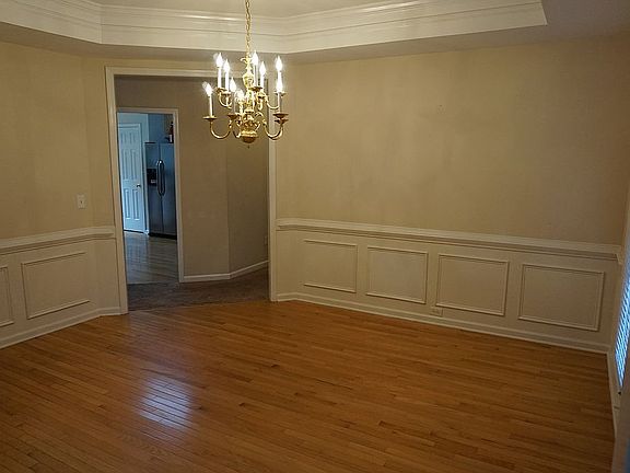 5th image of 510 Monarch Lake Way