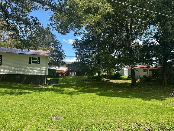 3rd image of 125 Sullivan Dr