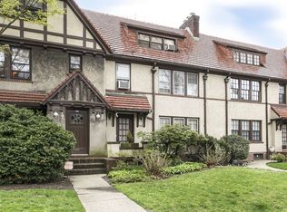 734 Burns St, Forest Hills, NY 11375