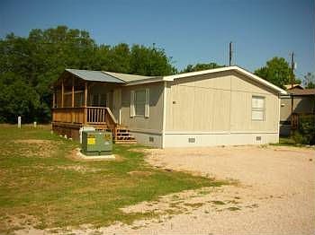 2nd image of 1014 Ranch Road 2900