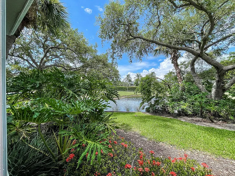 2403 Fairway Dr N — Photo 17