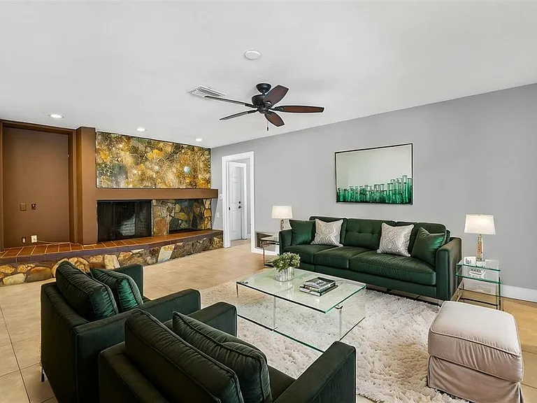 2111 Paddock Cir — Photo 14
