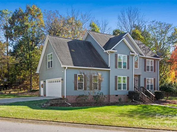 7729 Orchard Park Cir, Harrisburg, NC 28075