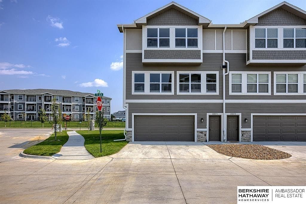 20862 S Plz, Elkhorn, NE 68022 | Zillow