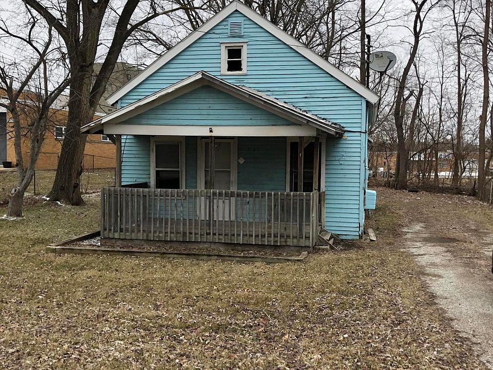 1st image of 2106 N Grand River Ave