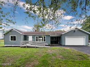 25 Harris Rd, Waterford, NY 12188