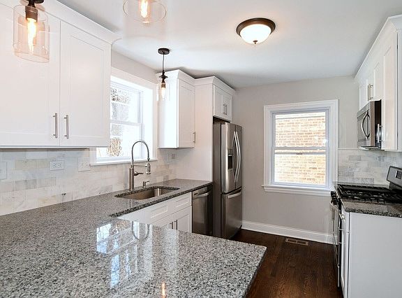 5th image of 10523 S Claremont Ave