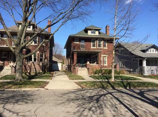 1128 Beaconsfield Ave, Grosse Pointe Park, MI 48230