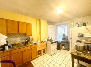 17 Perry St #3A, Brookline, MA 02445