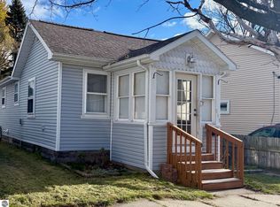 519 Ramsdell St, Manistee, MI 49660