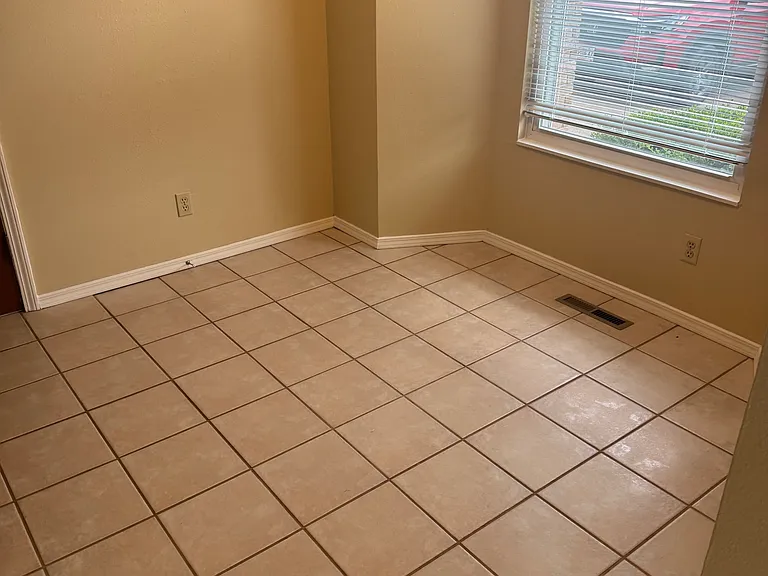 2530 E 26th St #2530 — Photo 5