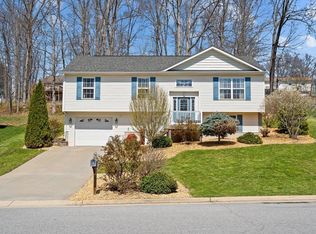 812 Ritchie Blvd, Staunton, VA 24401