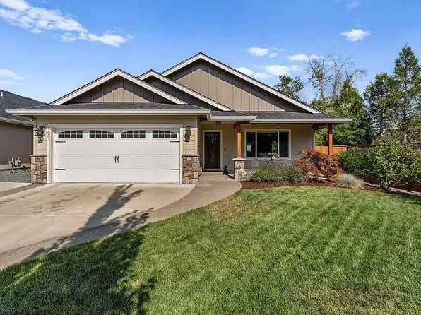 183 Lincoln Rd, Grants Pass, OR 97526