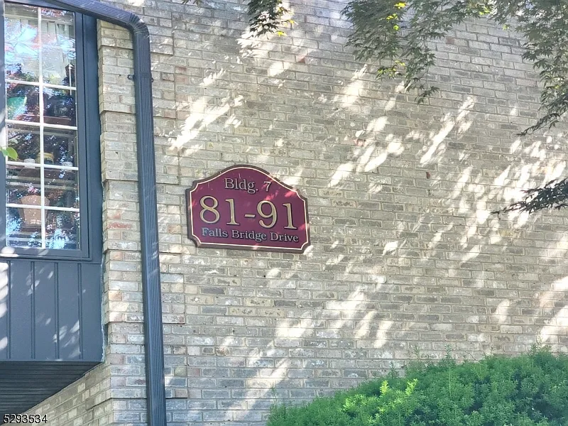 2 bed, 2.5 bath, 1432 sqft, $3,350 — Photo 4