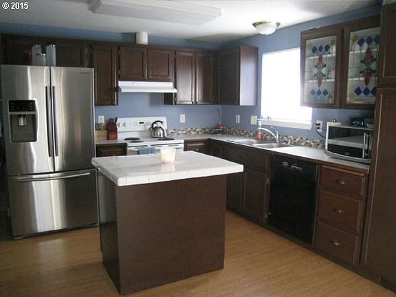 4th image of 15608 NE 92nd St