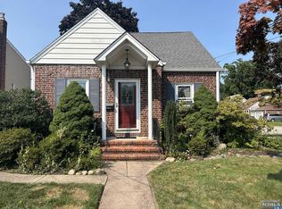 241 Graphic Blvd, New Milford, NJ 07646