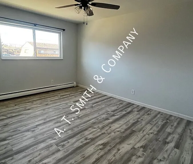 221 S Balsam St #202 — Photo 15