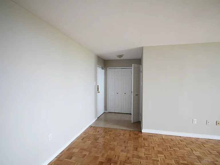 182 Church St E — Photo 14
