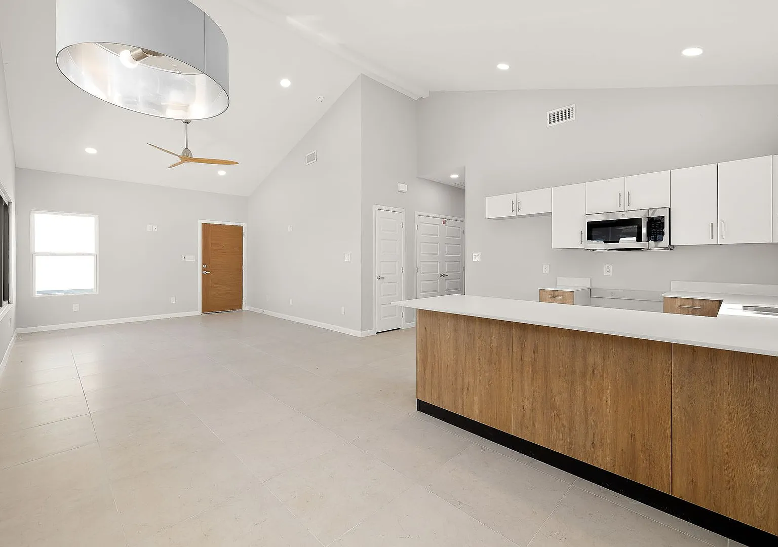 Brand-New 2 Bedroom, 2 Bath Apartment for Rent — Photo 1