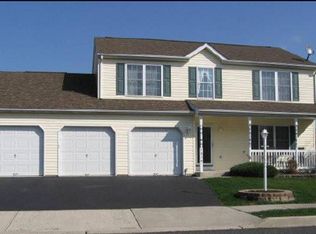 1826 Leedum Ln, Quakertown, PA 18951