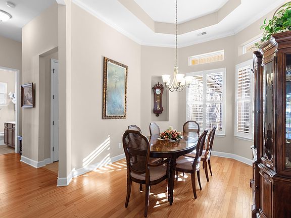 5th image of 135 Sugar Loaf Ln. Corner Lot