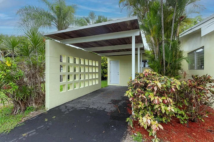 3 bed, 1612 sqft, $3,750 — Photo 2