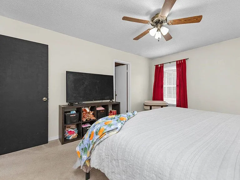 400 Brown Pl — Photo 11