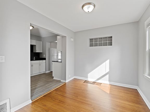 4th image of 1625 N 19th Ave