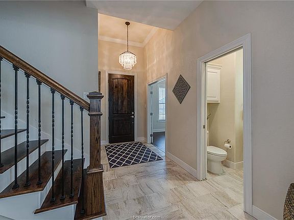 5th image of 2606 Hailes Ct