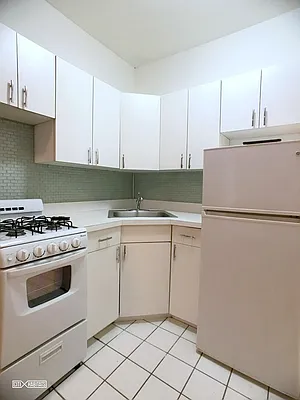 Rented by Citi Habitats | media 10