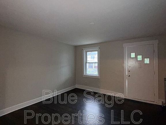 4th image of 7026 Radbourne Rd