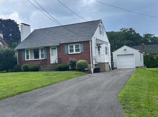 2653 Woodlawn Ave, Easton, PA 18045