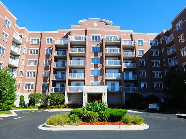 6560 W Diversey Ave APT 414, Chicago, IL 60707