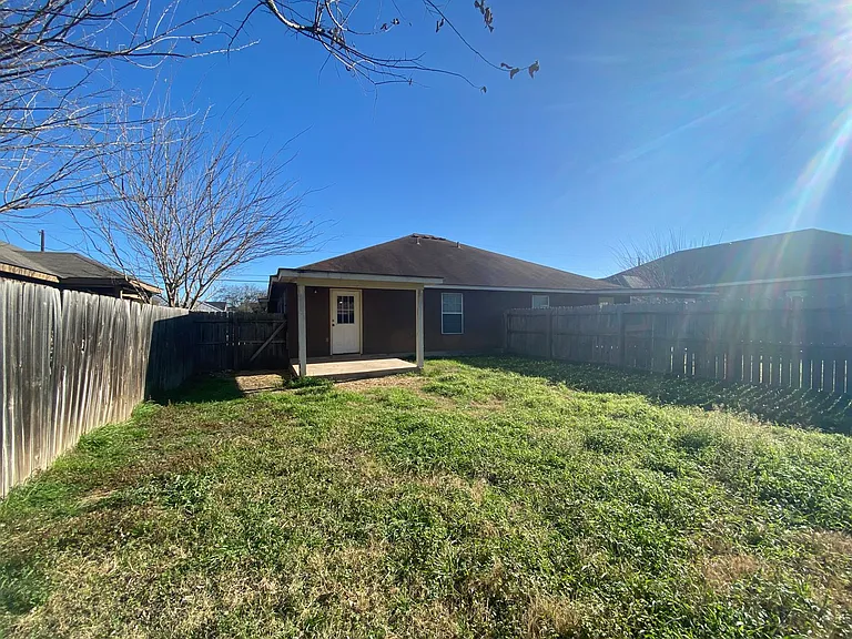 239B Rosalie Dr — Photo 18