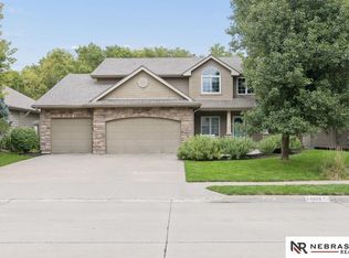 11903 S 47th St, Papillion, NE 68133