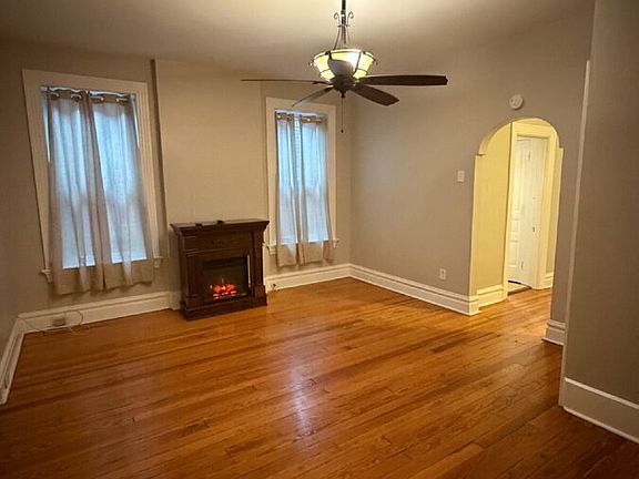 2nd image of 2211 Jules St #2F