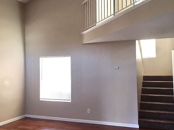 2nd image of 395 Cimarron Dr