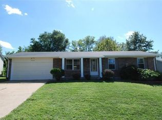 10572 Boylston Dr, Saint Ann, MO