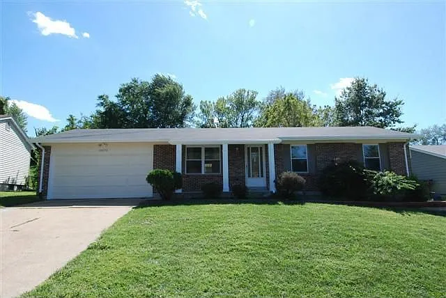 10572 Boylston Dr photo 1