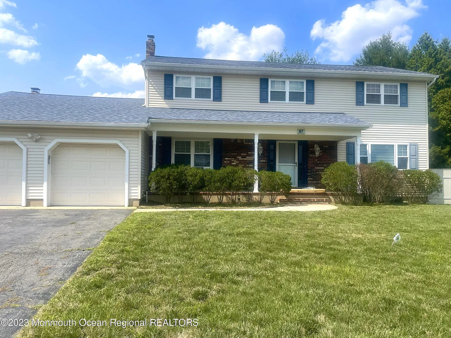 4 bed, 4.5 bath, 2517 sqft, $4,200 — Photo 1