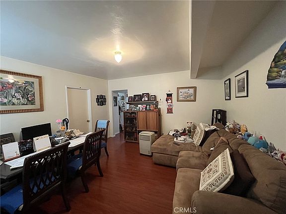 3rd image of 1111 W Alhambra Rd