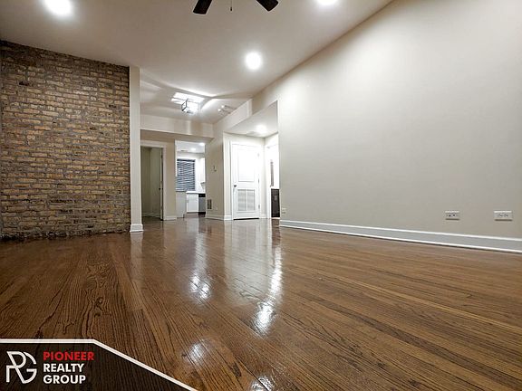 4th image of 1827 W Leland Ave #G