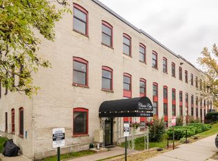 215 5th St NE APT 3A, Minneapolis, MN 55413