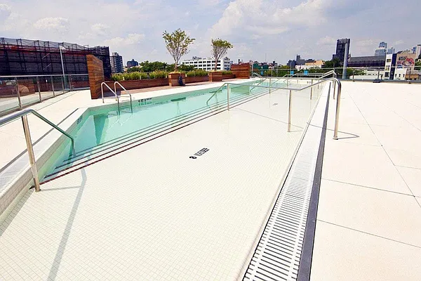 Rented by Bold Marketing | media 32