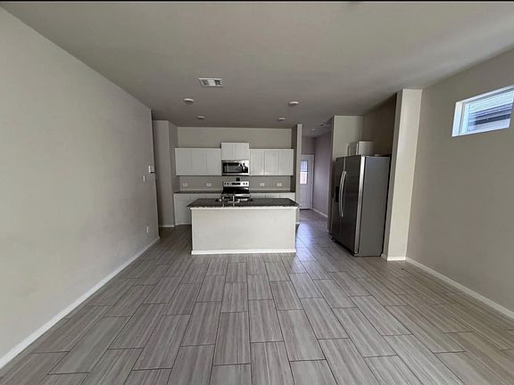 2nd image of 3133 Strawberry Farm Ln